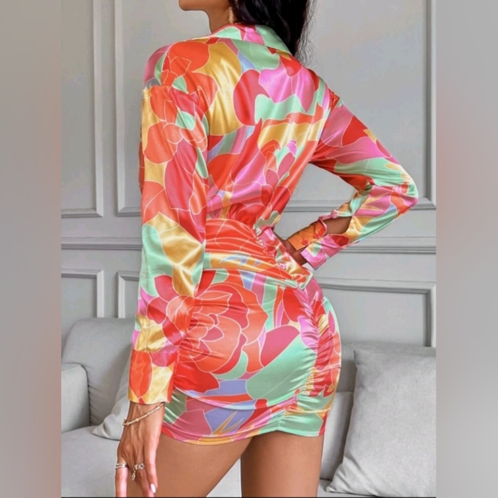 Dress - Picture 5 of 6